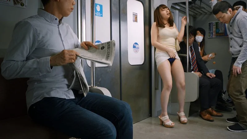 おもらしで感ずる女たち（36doks00487）アイキャッチ