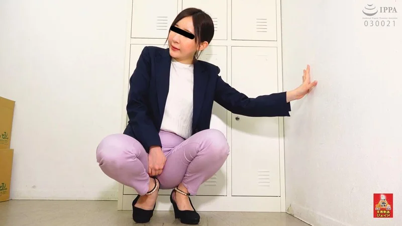 じがどりとうこう 私のおしっこを漏らした話を恥ずかしいけど聞いてください。おしっこを我慢しているので漏らしちゃうかも。。。3 1/2（h_921hj00013）サンプル画像2