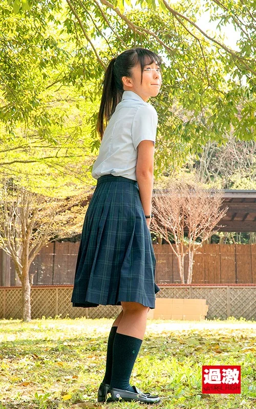 野ション尻に我慢できず無理やり即ハメ!媚薬チ○ポを抜いてもらえず何度も痙攣イキする女子○生(1nhdtb00306)サンプル画像1