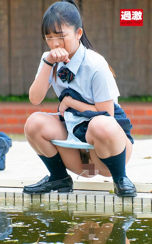 野ション尻に我慢できず無理やり即ハメ!媚薬チ○ポを抜いてもらえず何度も痙攣イキする女子○生(1nhdtb00306)サンプル画像2