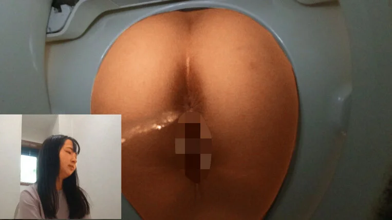 【便所に潜む闇】トイレ盗撮 ガチ排尿ショット80連発(57jksr00676)サンプル画像17